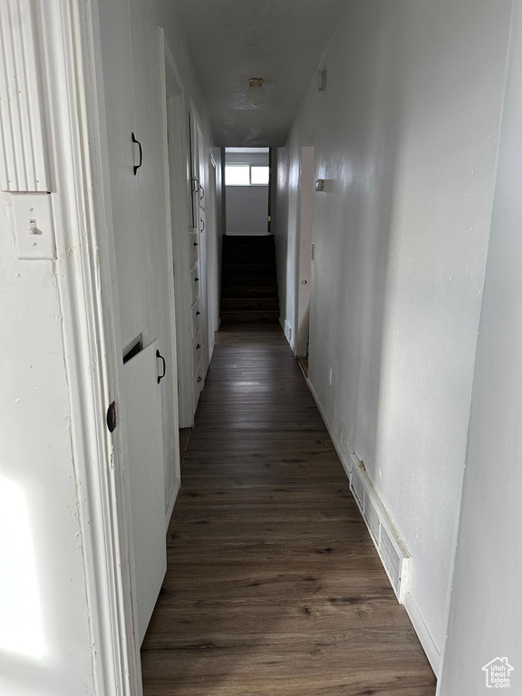 Photo 10 for MLS #2117699 at 155 N Main St