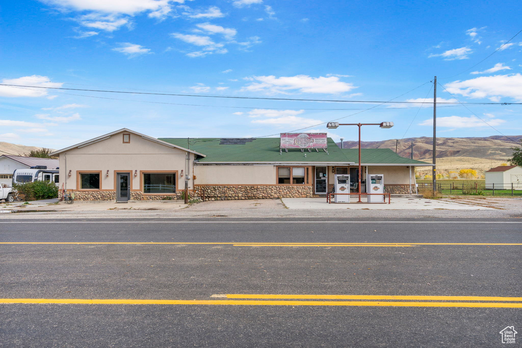 Photo 18 for MLS #2117713 at 510 N Main St