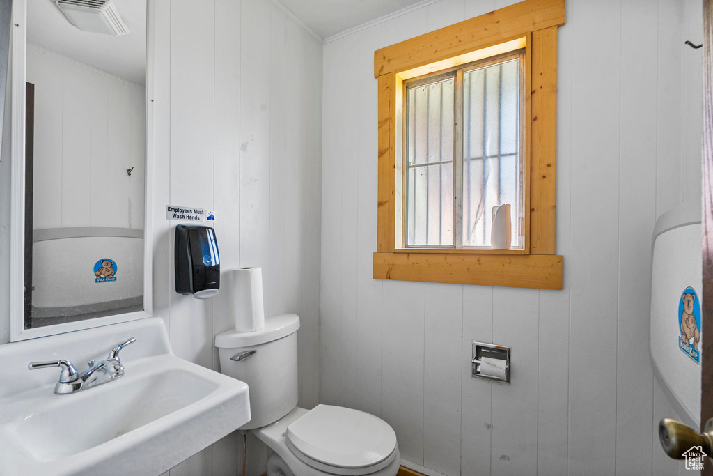 Photo 17 for MLS #2117713 at 510 N Main St