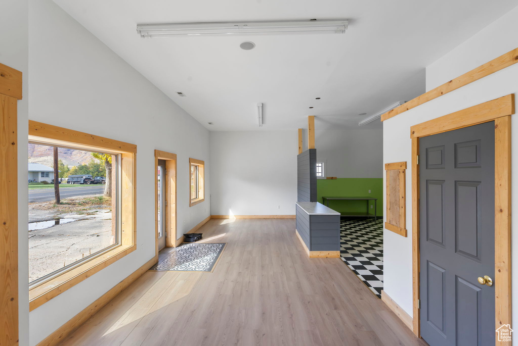 Photo 14 for MLS #2117713 at 510 N Main St