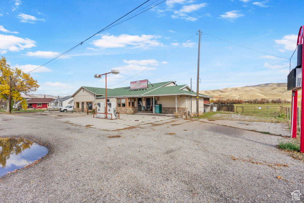 Photo 20 for MLS #2117713 at 510 N Main St