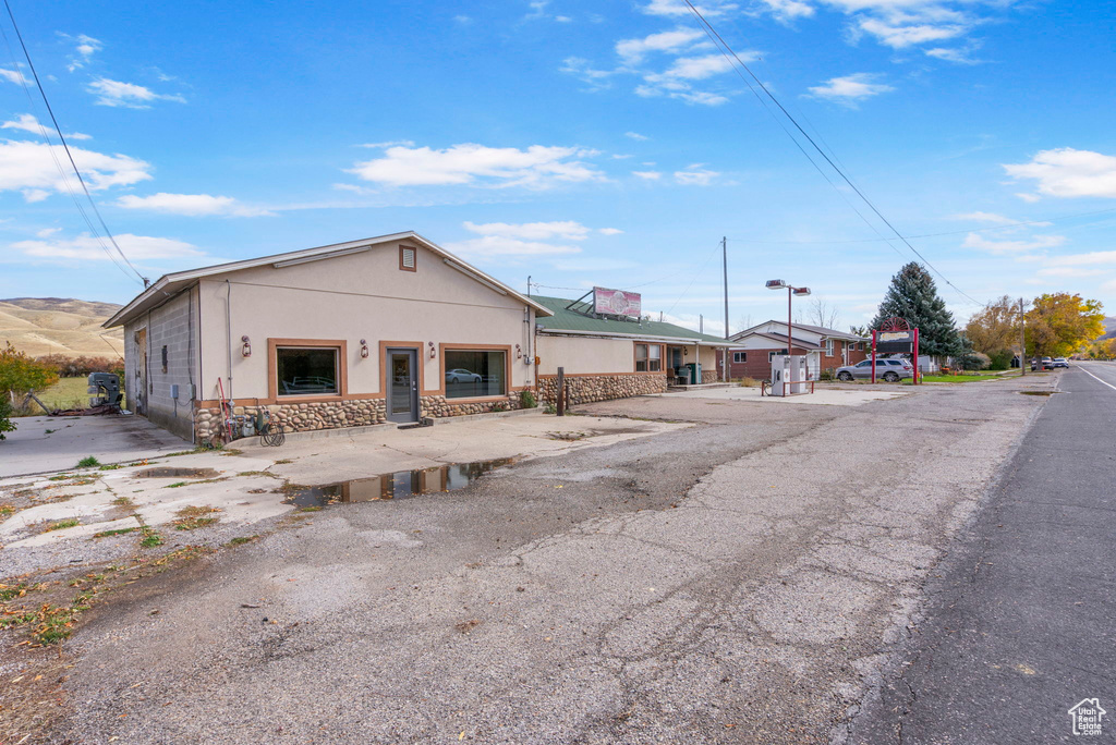 Photo 22 for MLS #2117713 at 510 N Main St