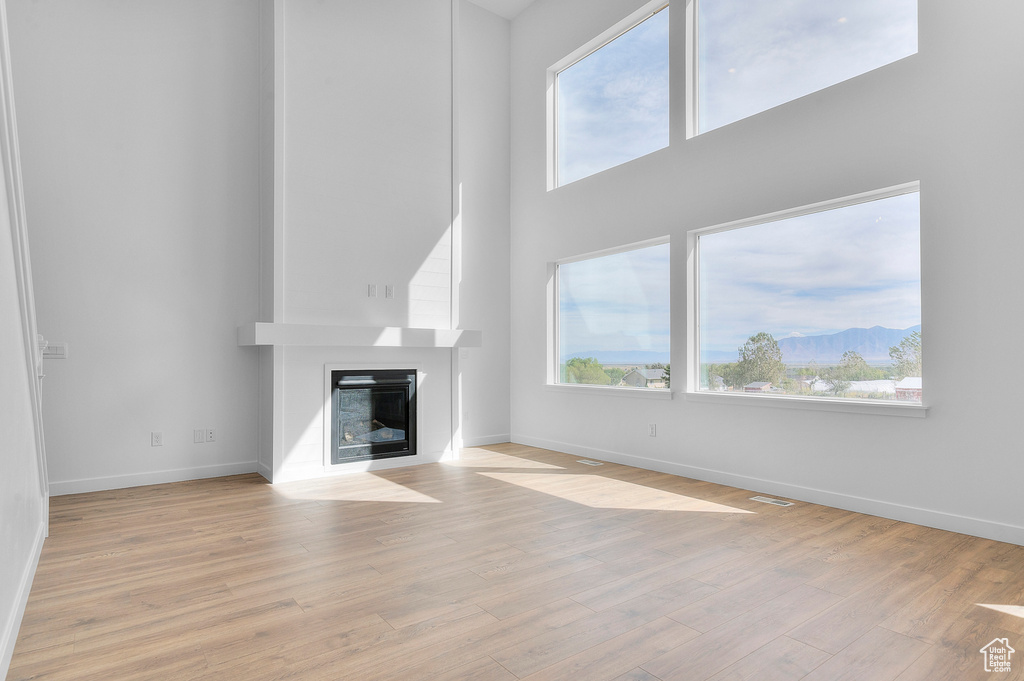 Photo 8 for MLS #2117726 at 740 W Cherry St #205