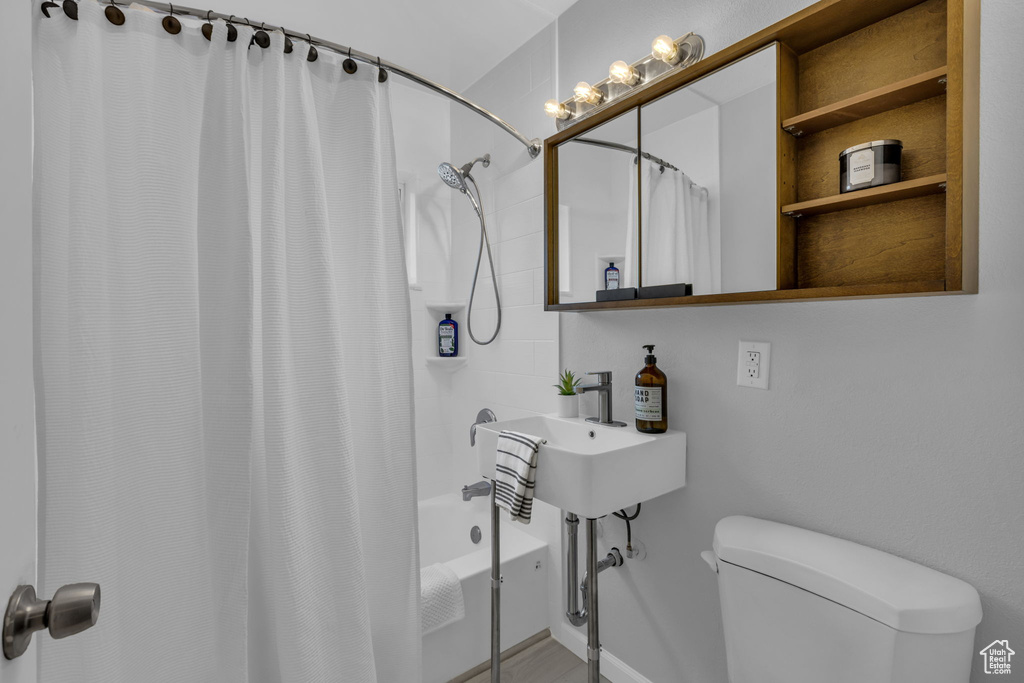 Photo 12 for MLS #2117728 at 621 E 925 North