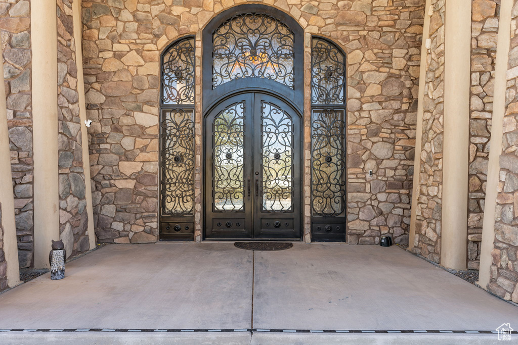 Photo 8 for MLS #2117732 at 533 W Canyon Trl