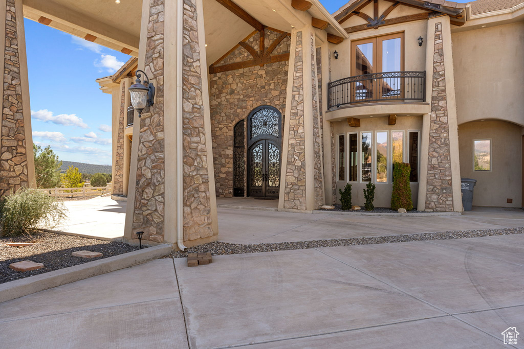 Photo 6 for MLS #2117732 at 533 W Canyon Trl