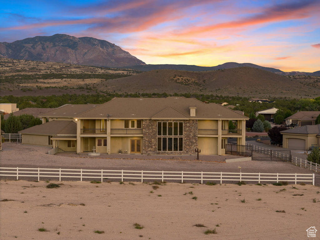 Photo 4 for MLS #2117732 at 533 W Canyon Trl