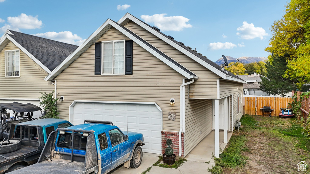 Photo 2 for MLS #2117743 at 638 N 300 West
