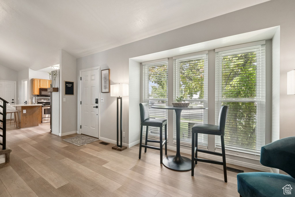 Photo 6 for MLS #2117746 at 1891 W Orchard View Cir