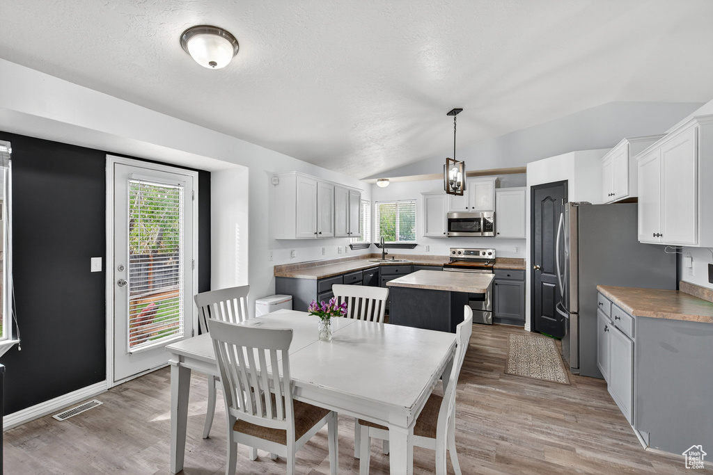Photo 8 for MLS #2117754 at 336 E 700 North