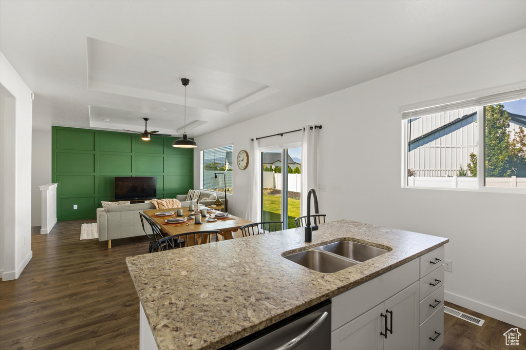 Photo 11 for MLS #2117755 at 721 S School House Rd