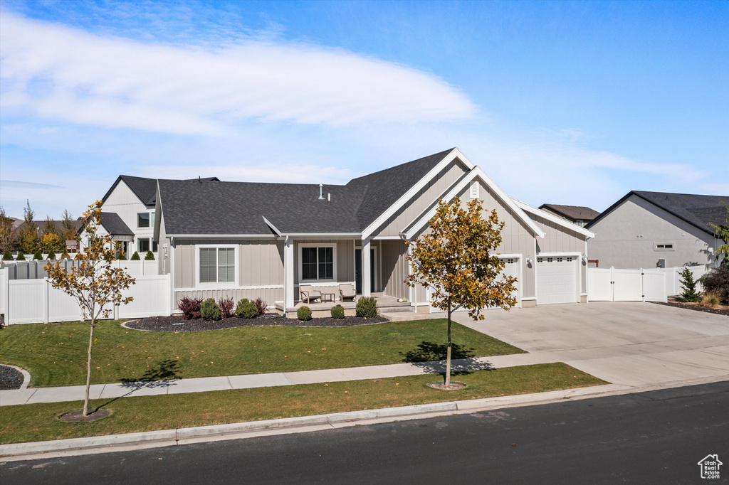 Photo 2 for MLS #2117755 at 721 S School House Rd