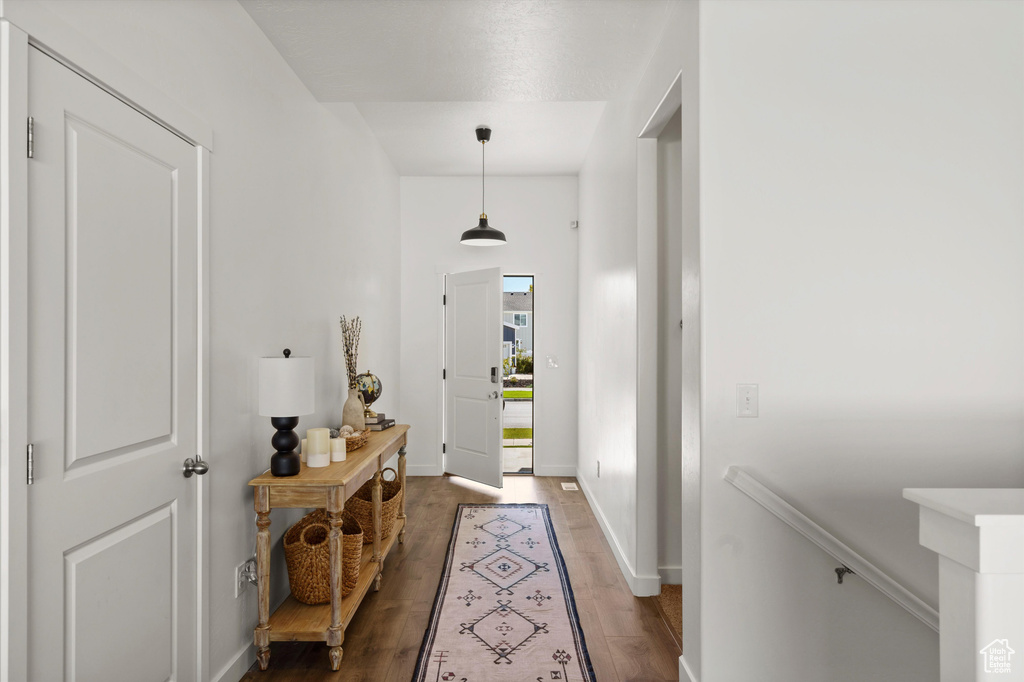 Photo 3 for MLS #2117755 at 721 S School House Rd