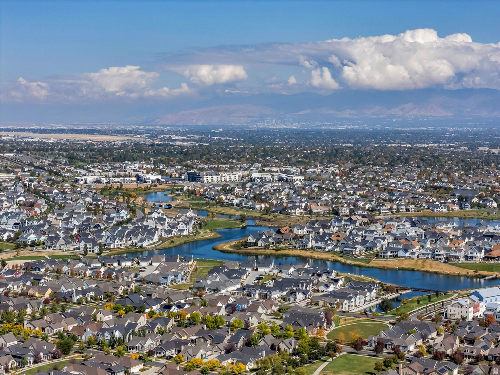 5192 W BLACK TWIG DR #D306 South Jordan, UT 84009