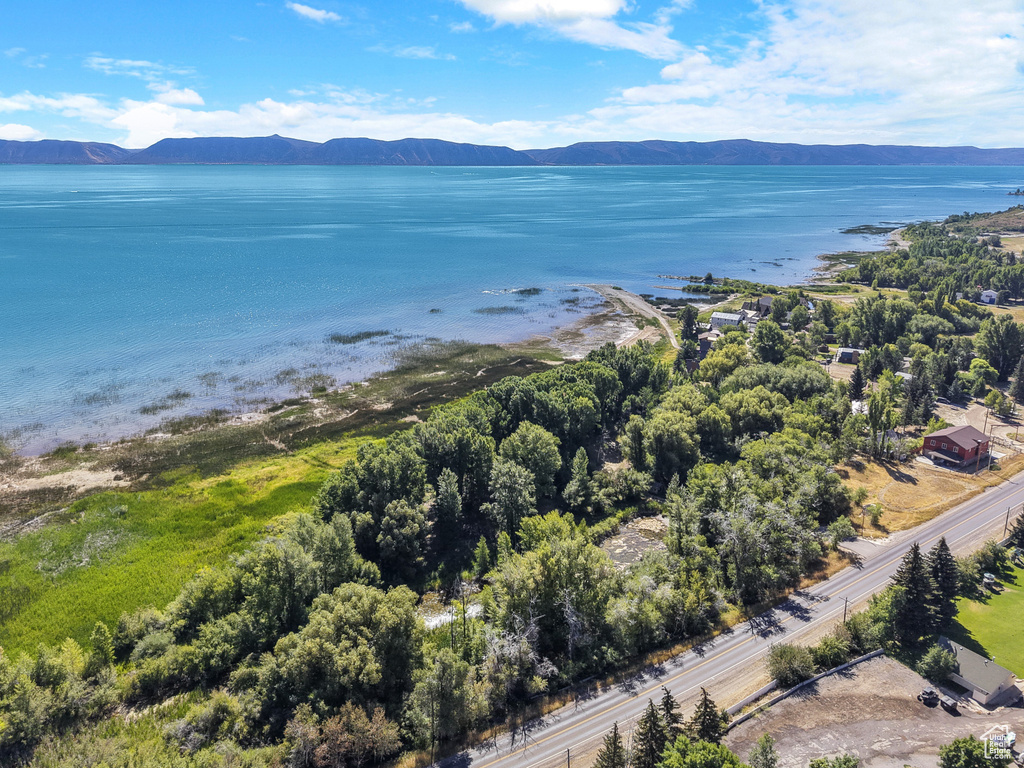 2220 N BEAR LAKE BLVD Garden City, UT 84028