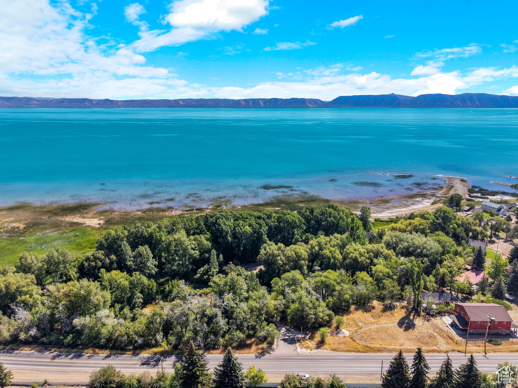 2220 N BEAR LAKE BLVD Garden City, UT 84028