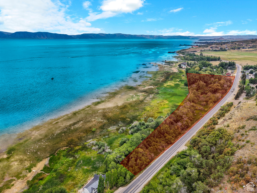 2220 N BEAR LAKE BLVD Garden City, UT 84028