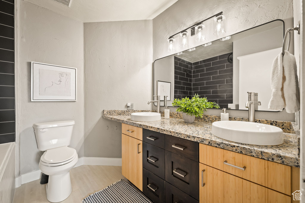 Photo 20 for MLS #2117780 at 327 W 200 South #404
