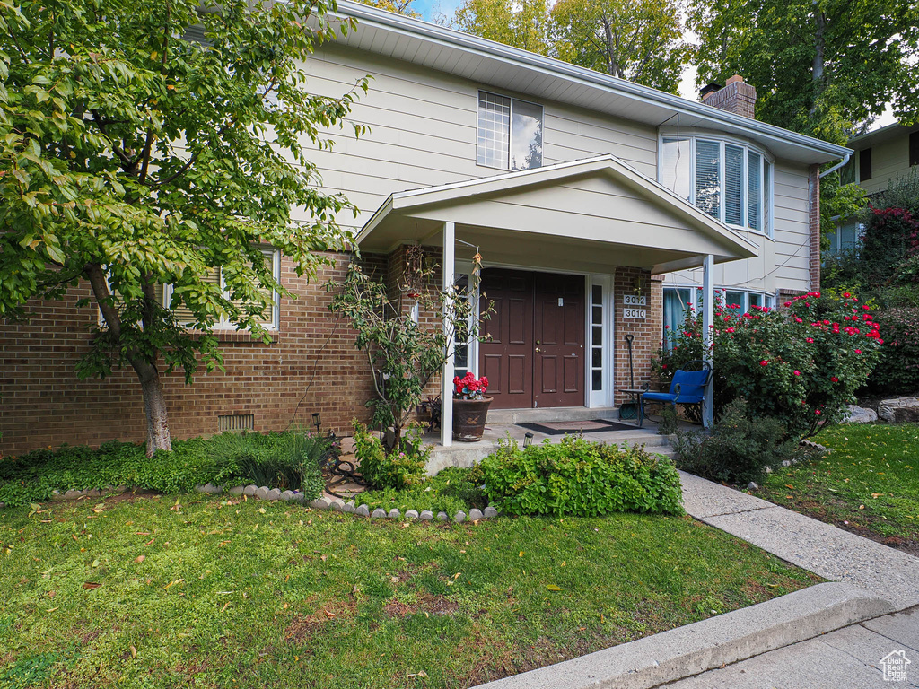Photo 2 for MLS #2117794 at 3012 E Casto Ln
