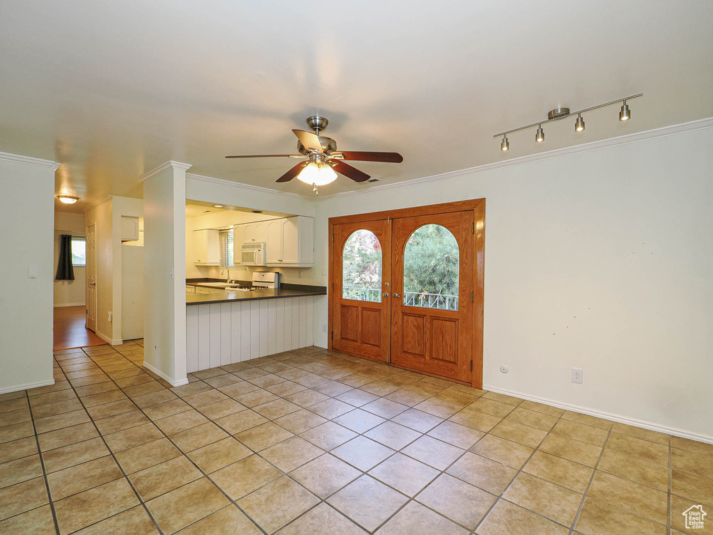 Photo 11 for MLS #2117794 at 3012 E Casto Ln