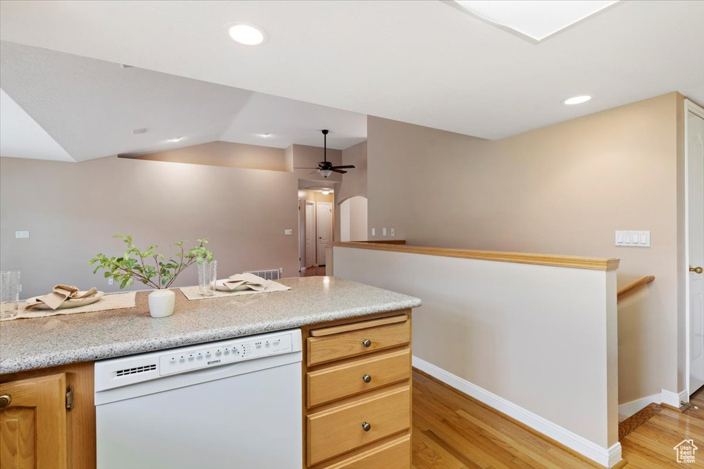 Photo 8 for MLS #2117796 at 5522 S 600 East