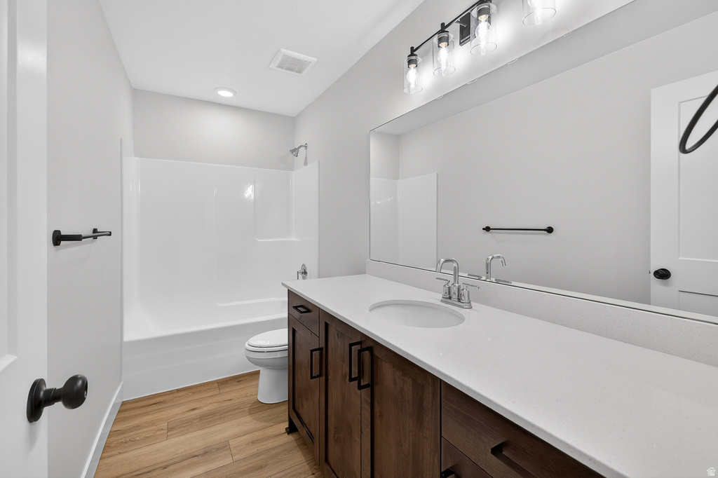 6361 S RAY DR #107 South Weber, UT 84405