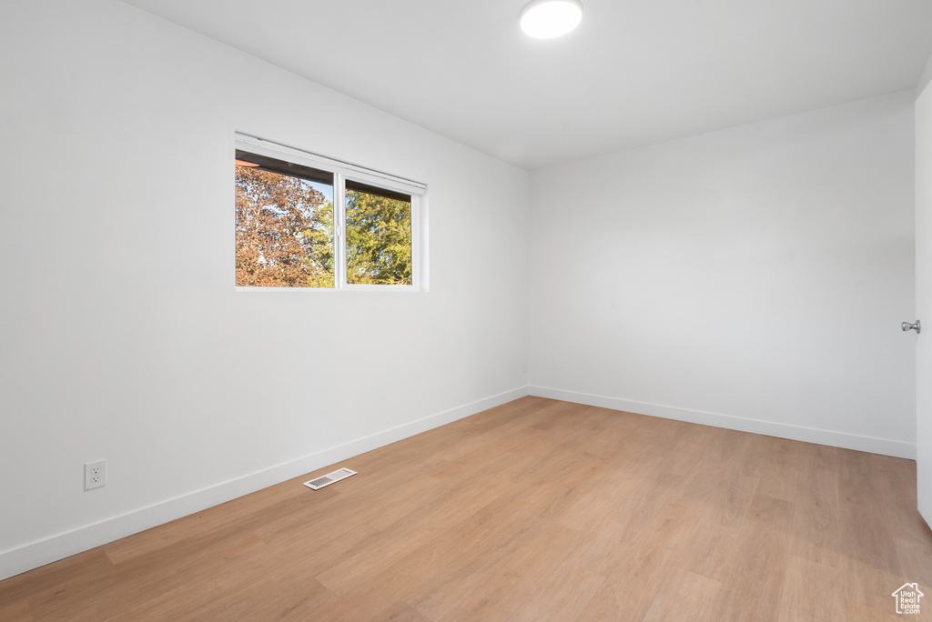 Photo 8 for MLS #2117810 at 1531 S 450 East