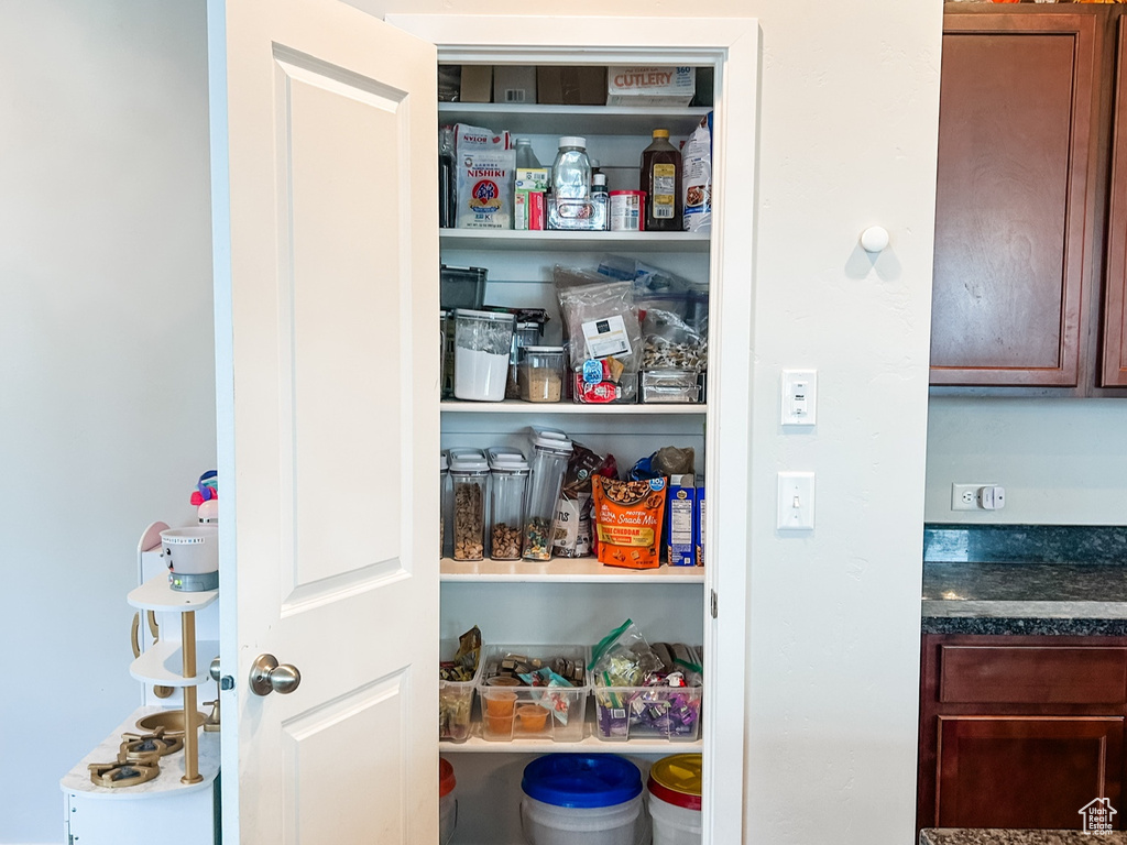 10804 S GRESHAM DR South Jordan, UT 84009