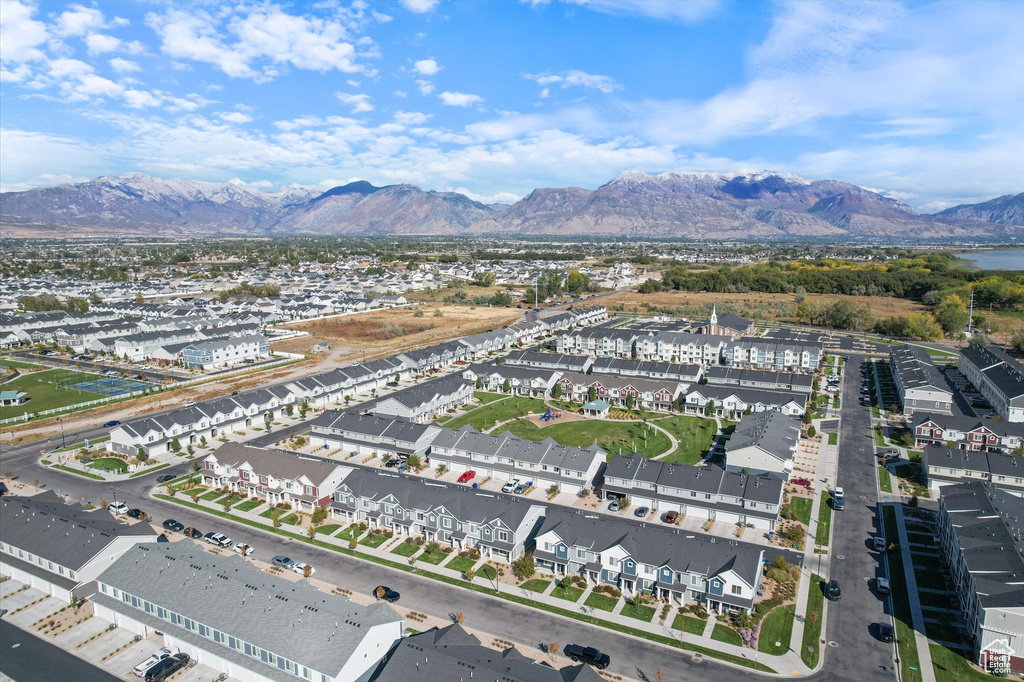 67 N VOYAGER LN Saratoga Springs, UT 84045
