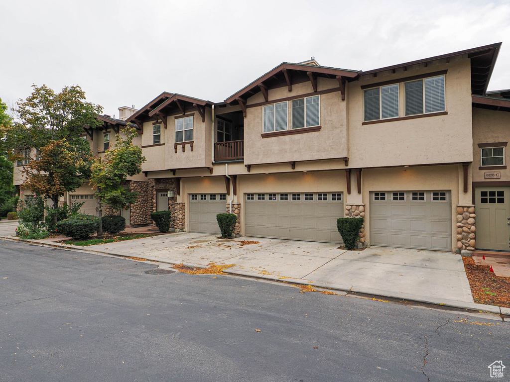 Photo 2 for MLS #2117824 at 4478 S Kelmscott Ln #B