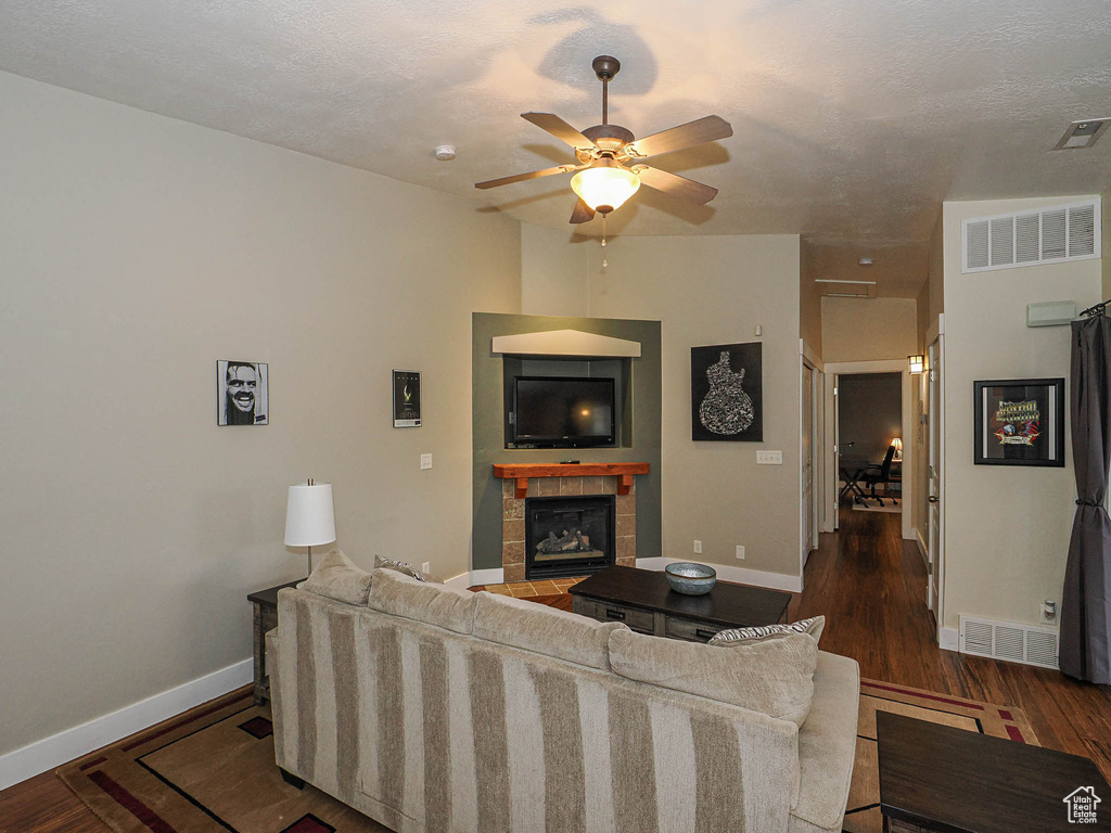 Photo 4 for MLS #2117824 at 4478 S Kelmscott Ln #B
