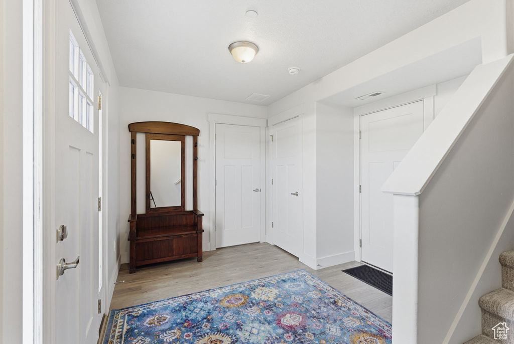 Photo 8 for MLS #2117826 at 3838 W Kinglassie Ln