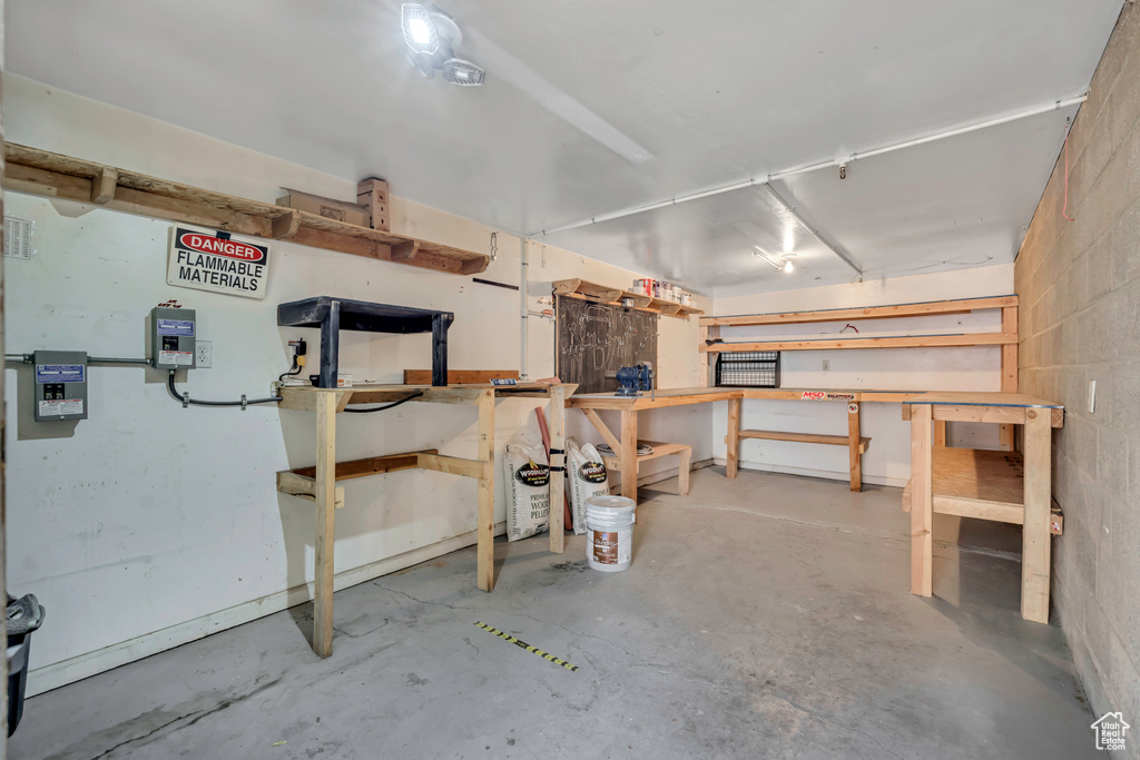 3524 S HIGHLANDER ST West Valley City, UT 84128