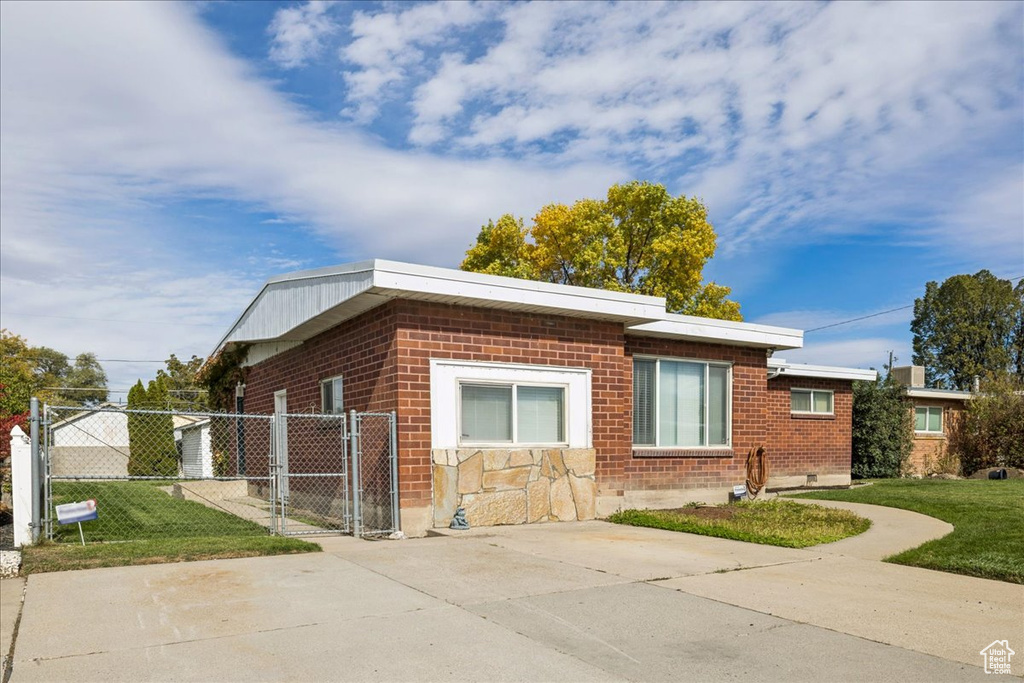 Photo 33 for MLS #2117834 at 3110 W Lemay Ave