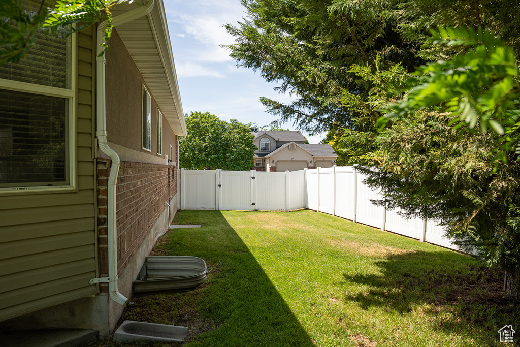 2104 W 2200 S Syracuse, UT 84075