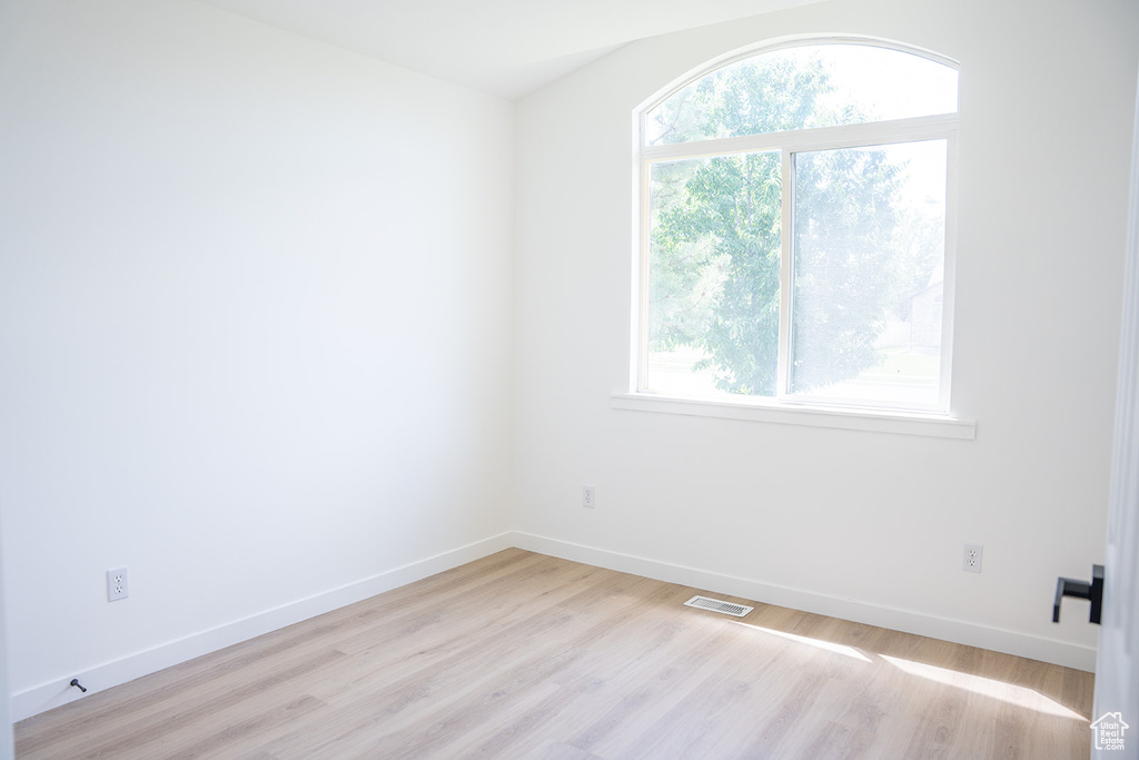 2104 W 2200 S Syracuse, UT 84075