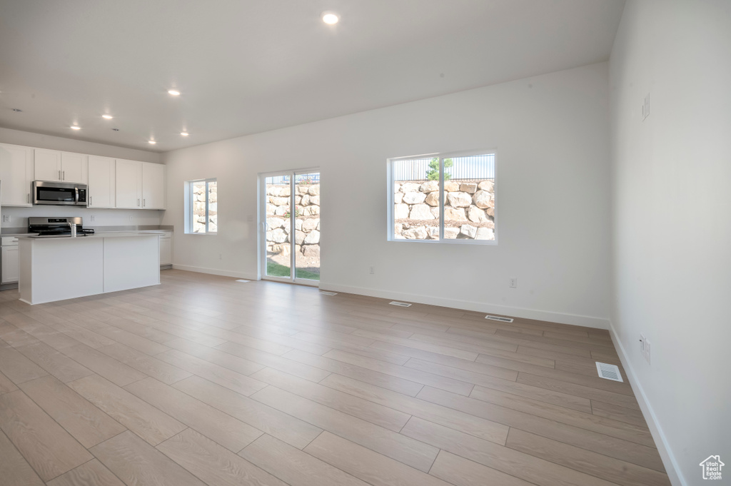 Photo 6 for MLS #2117842 at 1498 W Bravo Dr #1510
