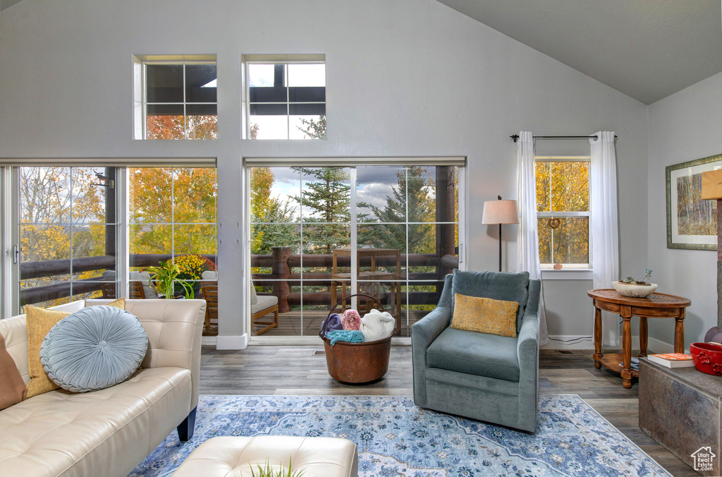 Photo 9 for MLS #2117846 at 5135 Cove Canyon Dr #204