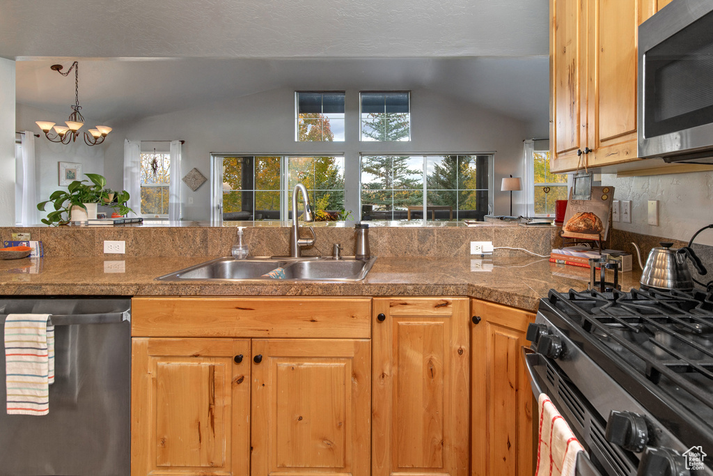 Photo 10 for MLS #2117846 at 5135 Cove Canyon Dr #204