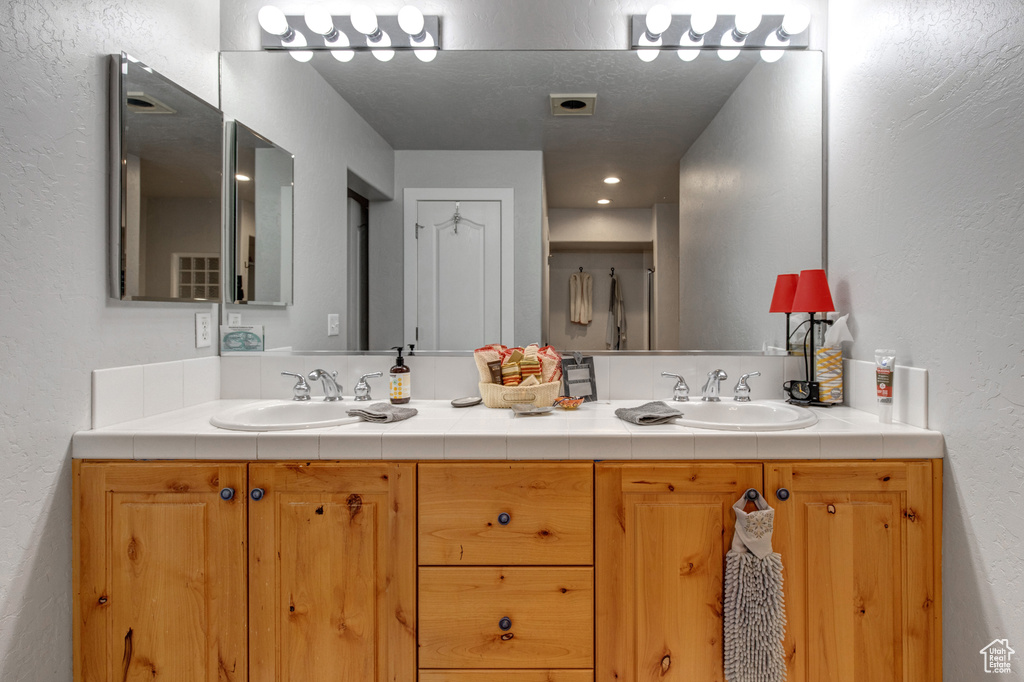 Photo 16 for MLS #2117846 at 5135 Cove Canyon Dr #204