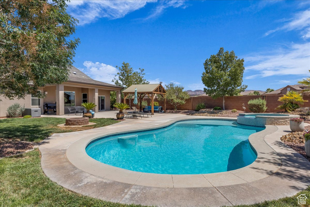 Photo 2 for MLS #2117850 at 4077 W 2480 South
