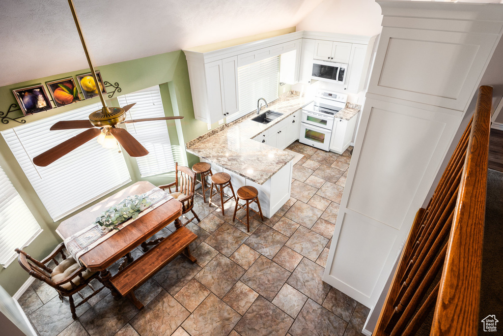 Photo 2 for MLS #2117851 at 1074 W Windchime Cir