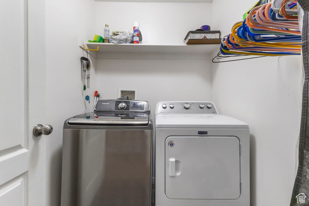 Photo 14 for MLS #2117858 at 455 Lindy Way