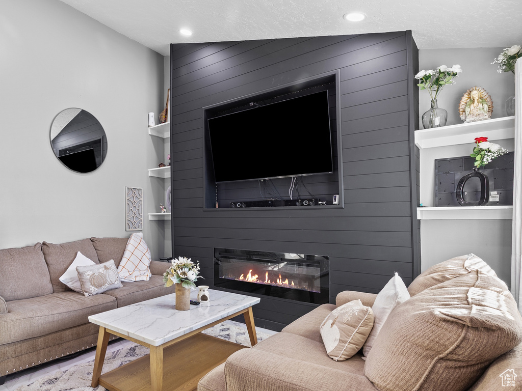 Photo 2 for MLS #2117866 at 2675 S Melville Dr