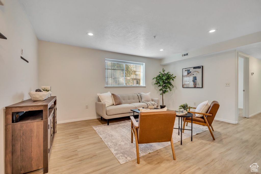 325 W 700 N #14 Salt Lake City, UT 84103
