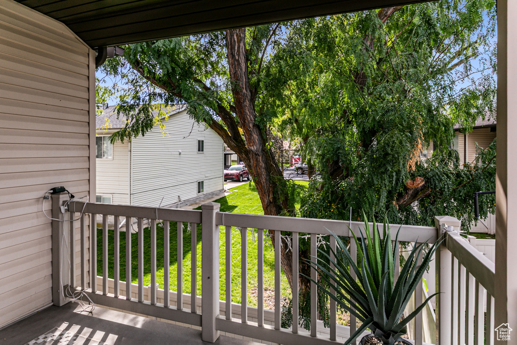239 W LYMAN LN Bountiful, UT 84010
