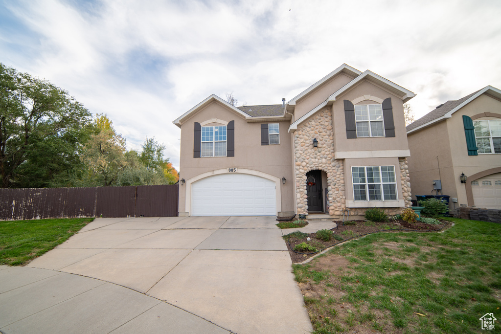 Photo 3 for MLS #2117882 at 885 W Chartres Ave