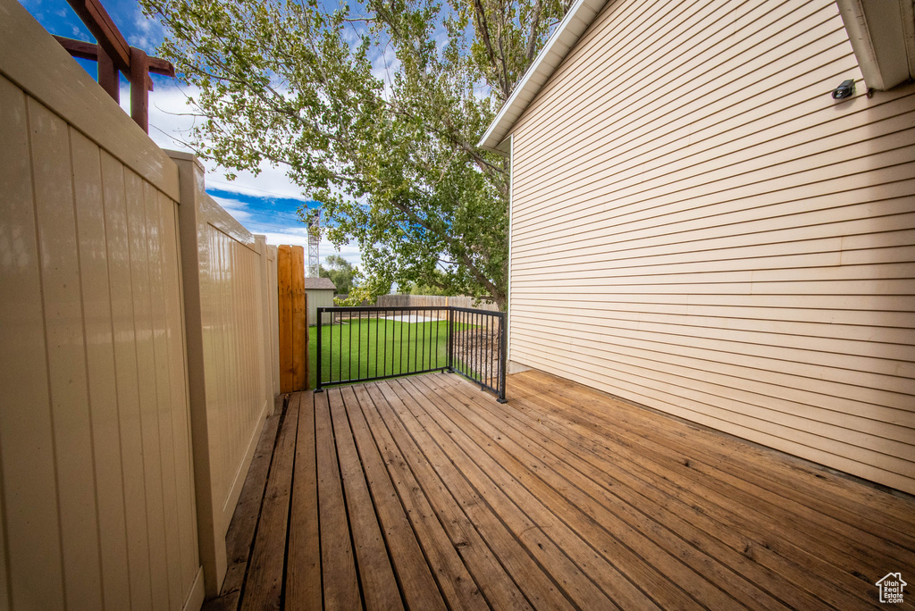 Photo 18 for MLS #2117915 at 2024 S 925 West