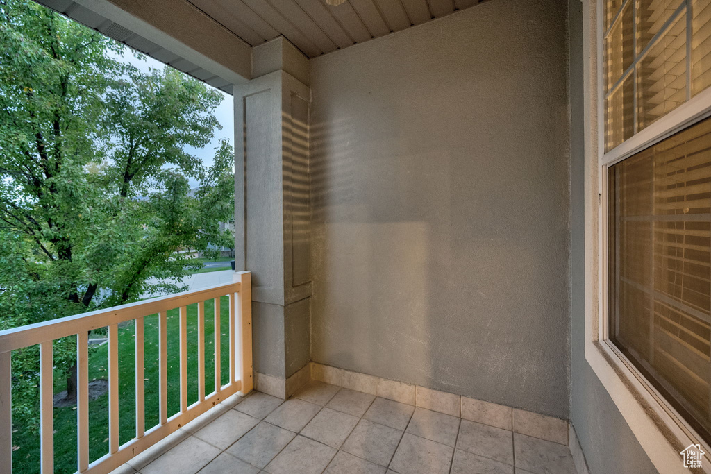 Photo 21 for MLS #2117921 at 967 S Courtyard Ln