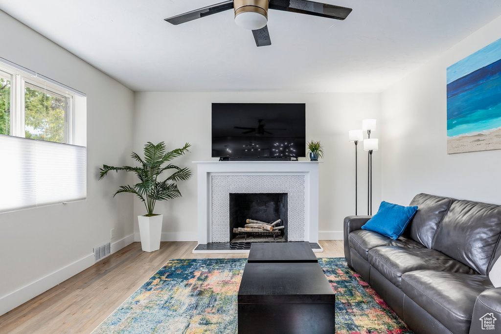 Photo 2 for MLS #2117923 at 3365 Monroe Blvd